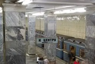Десетки загинаха при взривове в метрото на Москва