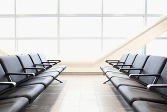 Пет трика, които ще ви помогнат, когато летите със самолет