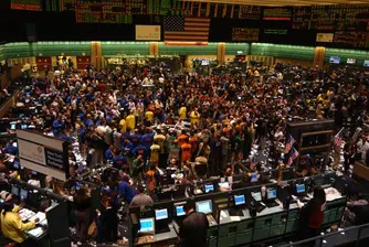 Dow Jones загуби над 1%