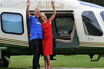 Тотомилионери раздават пари на роднини