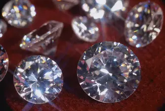 Rio Tinto продава 65 изключително редки розови и червени диаманти