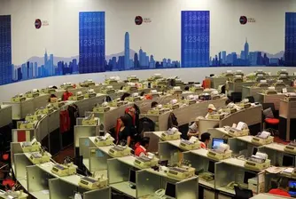 Най-голям от два месеца спад за азиатските индекси