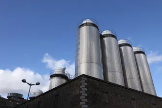 Промишленото производство с 6% спад на годишна база