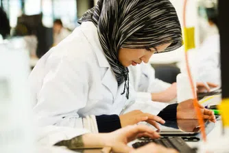 Турция вкарва забрадките и в парламента