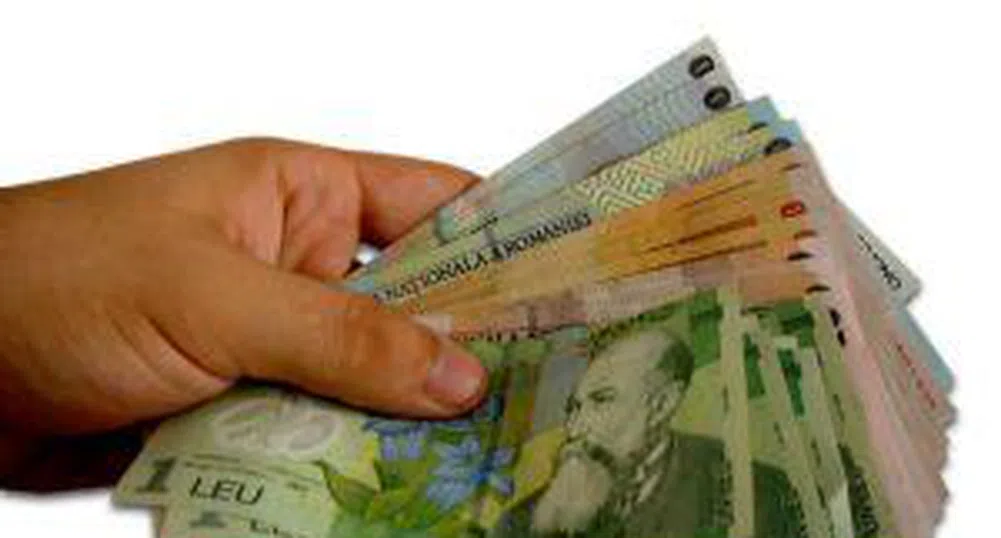 Дойче банк: Продавайте евро и купувайте леи