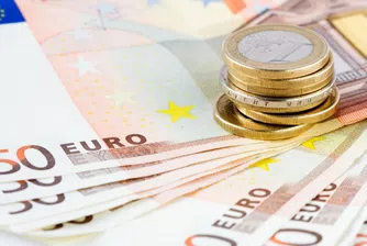 Банков касиер източил 90 000 лв. от сметки на клиенти