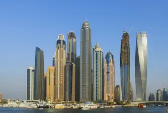 Бягство от зимата с Qatar Airways: Дубай е само на 360 евро