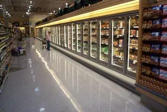 Продажбите на дребно в САЩ с изненадващ спад през декември