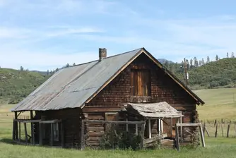 Най-старата къща в София е обитаема и е на 140 г.