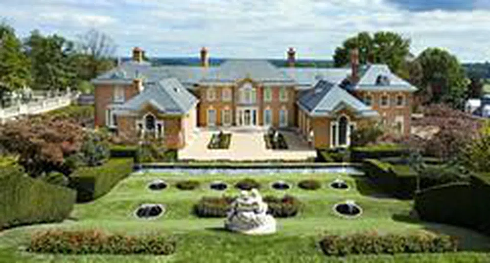 Жена на бивш милиардер продава къщата си за 100 млн. долара