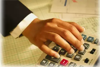 Германките печелят 23% по-малко от мъжете си