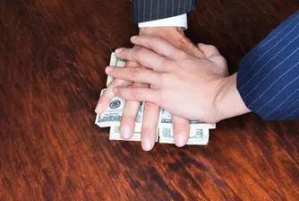 Десет милиардери, които живеят като бедняци