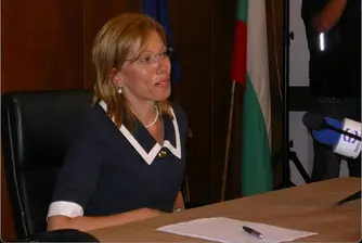 Монд: Евродепутати искат оттегляне на Желева