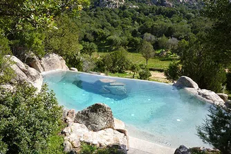 Най-впечатляващите басейни в света