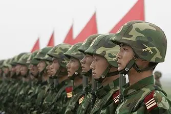 В Китай забраниха на военните да карат чужди марки коли