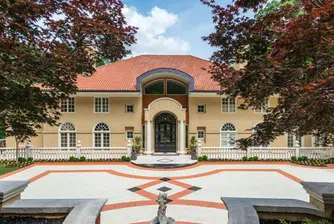 22-стайната къща на Кени Роджърс