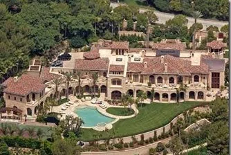 Еди Мърфи продава имението си за 15 млн. долара