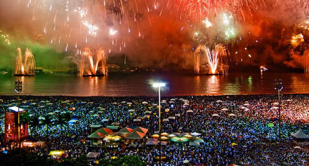 Светът очаква 2010 г. с фойерверки и тържества