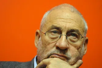 Гръцкият сценарий може да се повтори и другаде, според Стиглиц