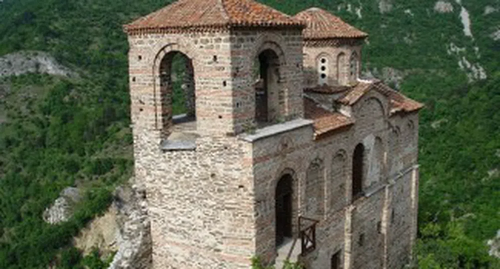 Пътят до Асеновата крепост пропадна