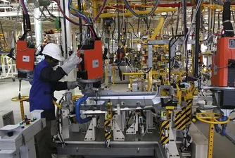 Индустриалното производство в еврозоната с минимален ръст