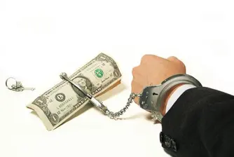 Сърбия ще разследва за корупция бившето правителство