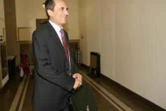 Орешарски: В антикризисните мерки, няма мерки