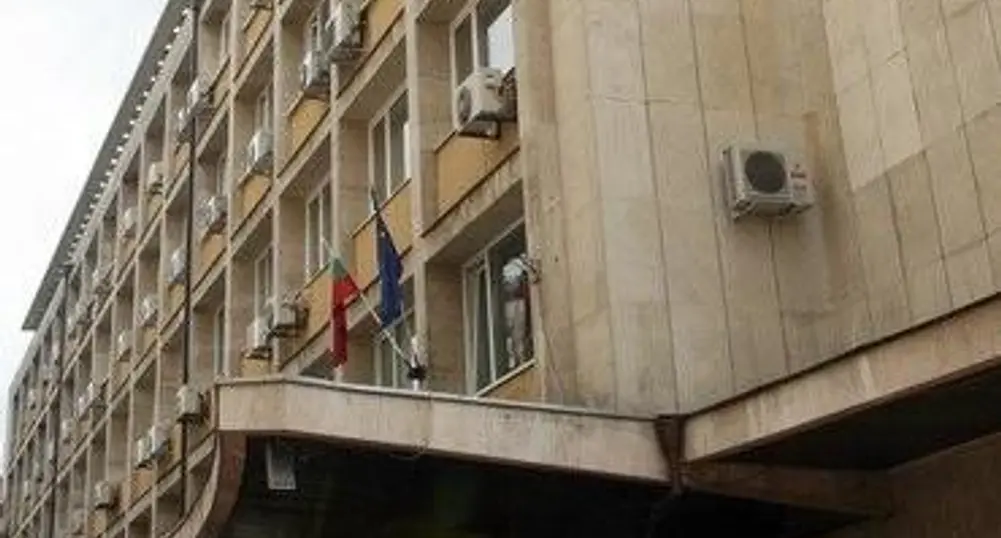 МИЕТ публикува 112 договора в енергетиката