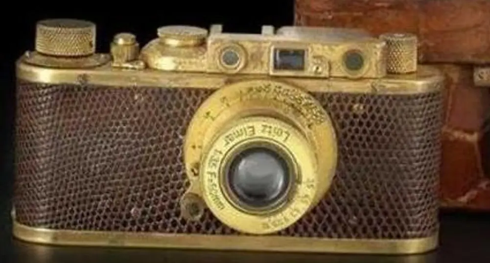 Продадоха рядък фотоапарат Leica за 620 000 долара