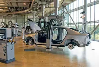 Volkswagen с два нови завода в Китай