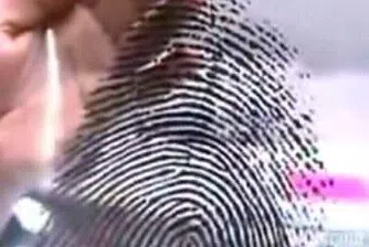 В магазини плащат и с пръстов отпечатък