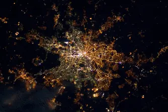 Берлин от Космоса остава разделен