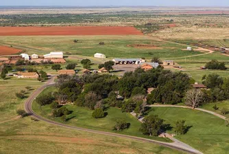 Сделката на века: покупката на ранчо за над 700 млн. долара