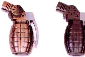 Евакуираха летище в Полша заради запалка с форма на граната