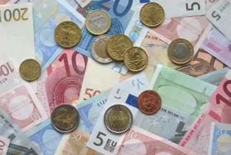 Спад в Азия, еврото с дъно под 1.1900