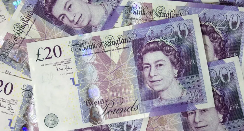 Паундът с най-голяма загуба от шест седмици