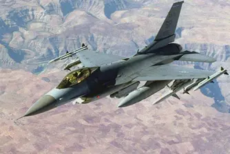 България преговаря със САЩ за изтребители Ф-16 и Ф-18