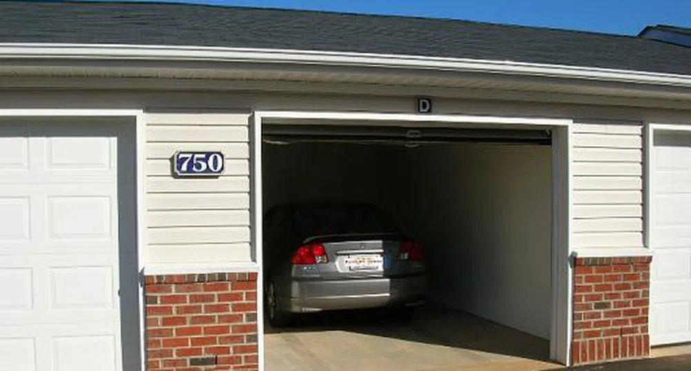 Новите гаражи неизползваеми