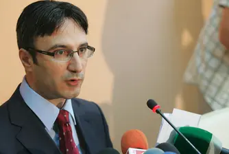 Дават рамо на инвеститорите