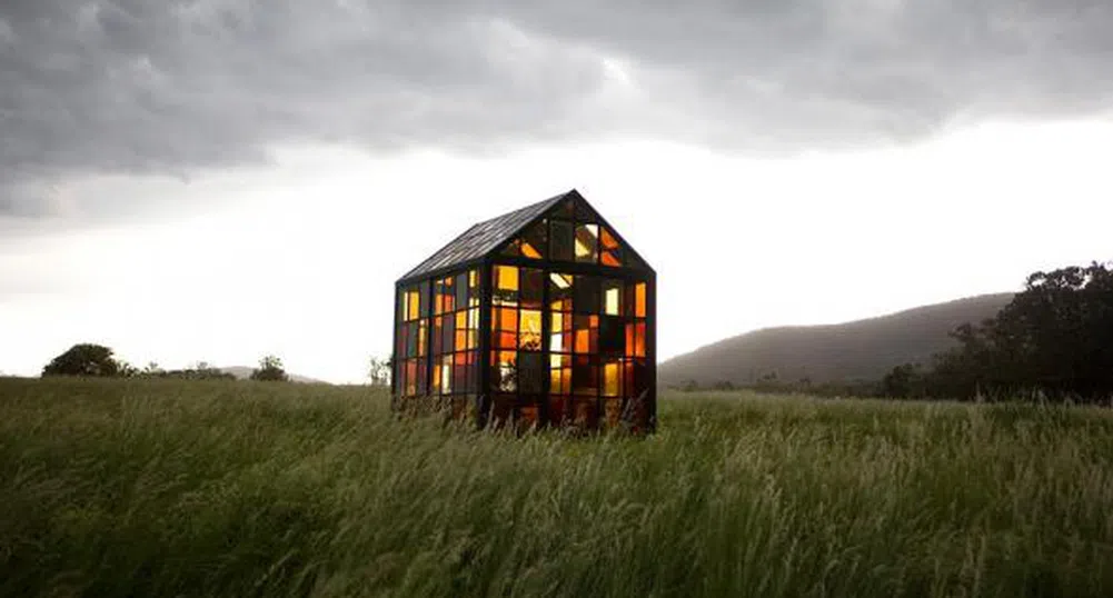 Къща от стъкло... и захар