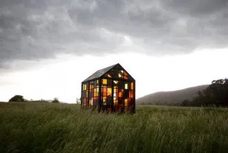 Къща от стъкло... и захар