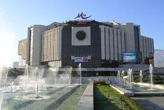 Топлят НДК с минерална вода