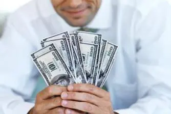 Постигнато е споразумение за бонусите на банкерите