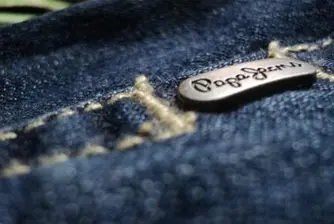 Pepe Jeans се продава