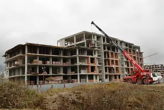 Подновиха строежа на Winslow Gardens