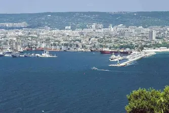 Масирани проверки във варненската митница