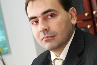 2010: Скъп долар, евтино злато
