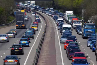 Продажбите на автомобили в Индия удариха дъното