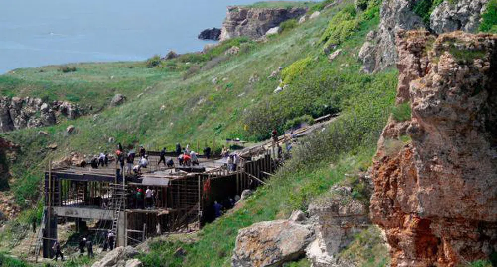 Строеж на Яйлата взриви Facebook