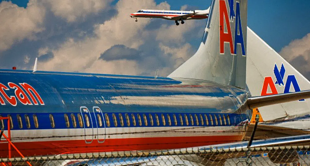 Сливане за 11 млрд. долара създаде най-голямата авиокомпания в света